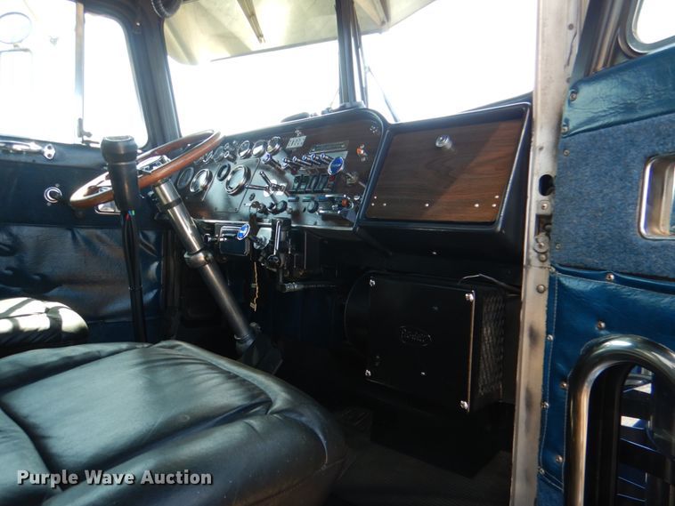 image for item KP9233 1973 Peterbilt 288  semi truck