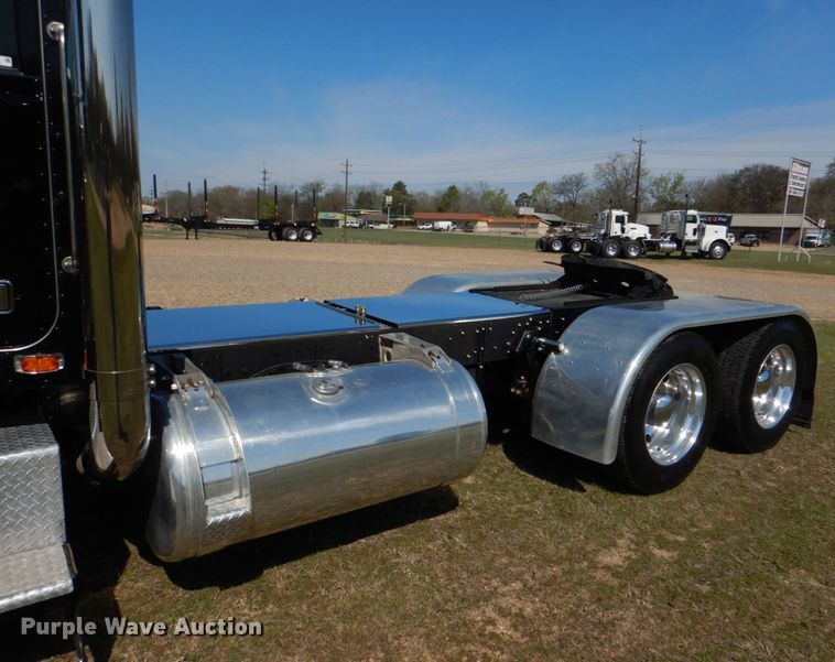 image for item KP9233 1973 Peterbilt 288  semi truck