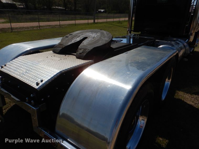 image for item KP9233 1973 Peterbilt 288  semi truck