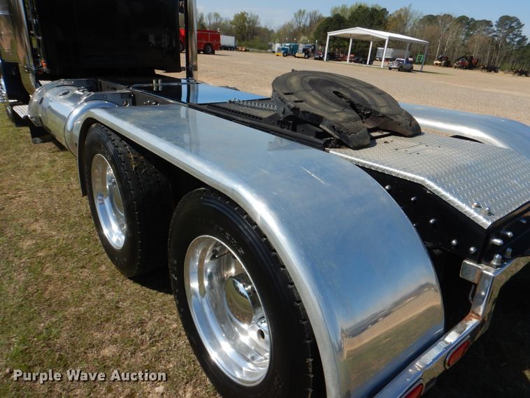 image for item KP9233 1973 Peterbilt 288  semi truck