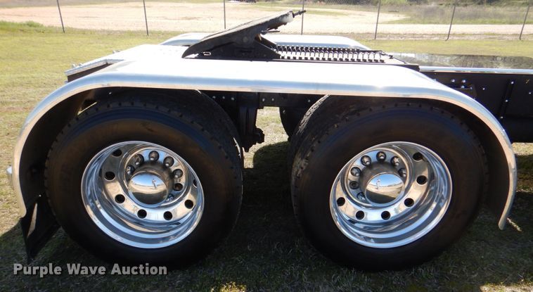 image for item KP9233 1973 Peterbilt 288  semi truck