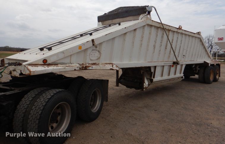 image for item KP9261 2003 Construction Trailer Specialists  bottom dump trailer