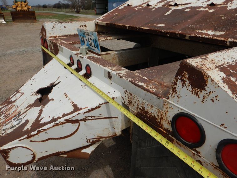 image for item KP9261 2003 Construction Trailer Specialists  bottom dump trailer