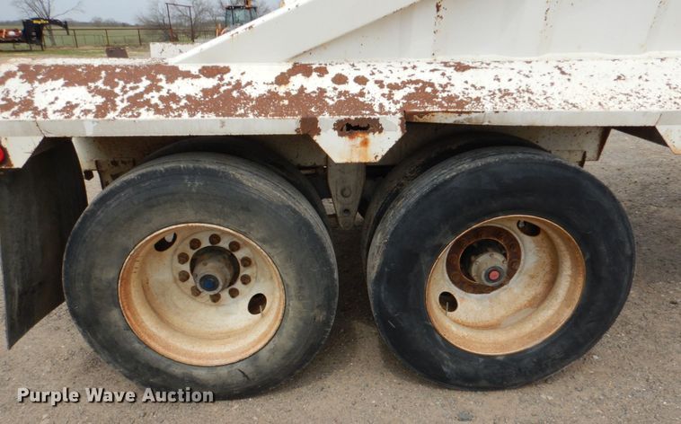 image for item KP9261 2003 Construction Trailer Specialists  bottom dump trailer