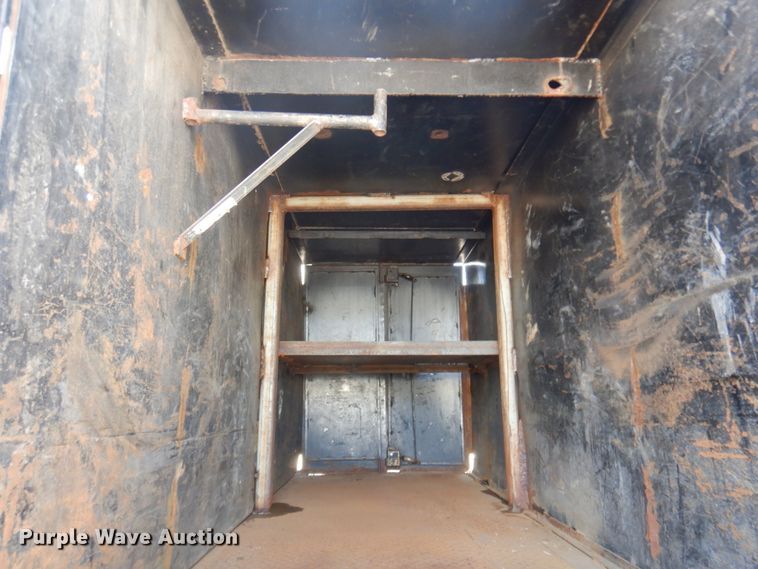 image for item KU9677 2005 International 9900i  flatbed truck