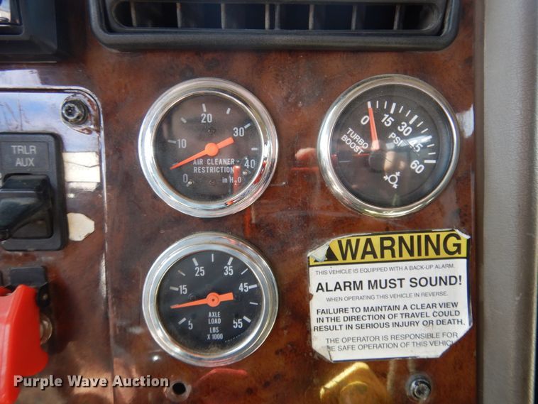 image for item KU9677 2005 International 9900i  flatbed truck