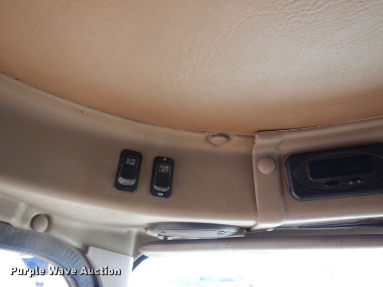 image for item KU9677 2005 International 9900i  flatbed truck