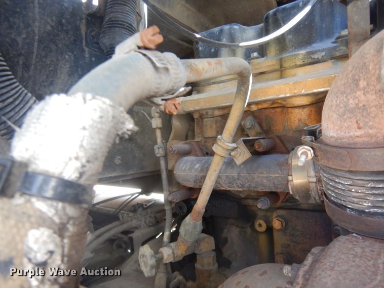 image for item KU9677 2005 International 9900i  flatbed truck