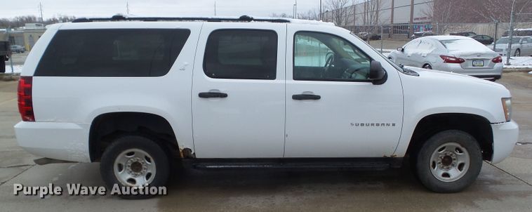 image for item DA7205 2007 Chevrolet Suburban 2500 LS  SUV