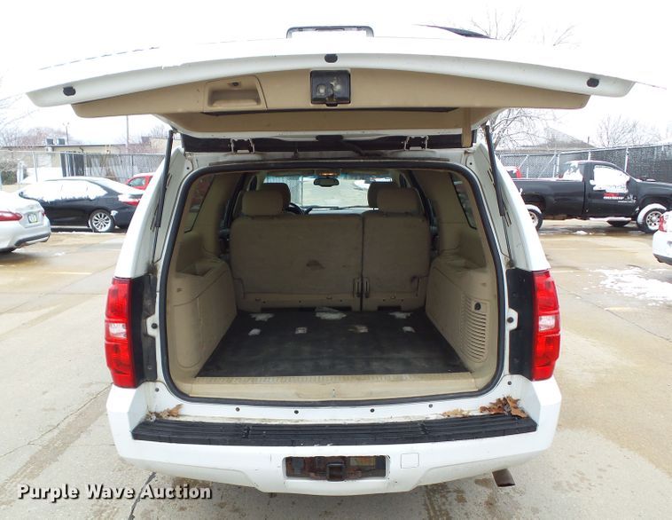image for item DA7205 2007 Chevrolet Suburban 2500 LS  SUV