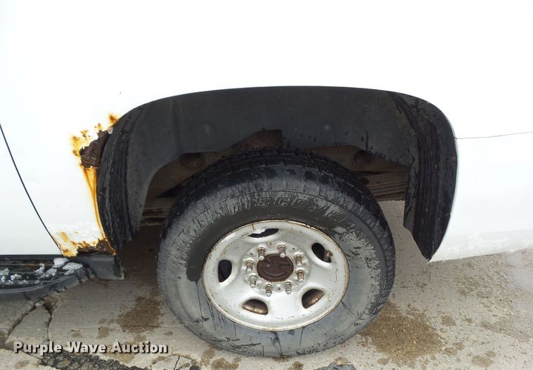 image for item DA7205 2007 Chevrolet Suburban 2500 LS  SUV