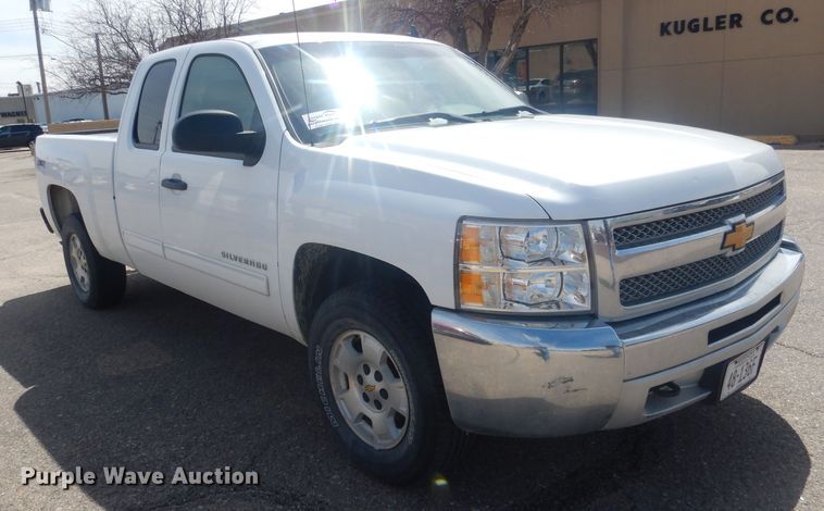 image for item DJ1295 2013 Chevrolet Silverado 1500  Ext. Cab pickup truck