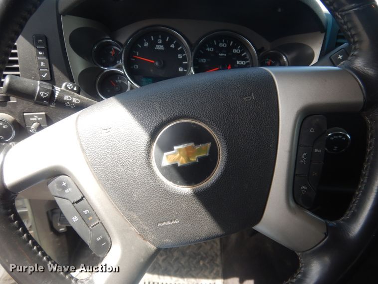 image for item DJ1295 2013 Chevrolet Silverado 1500  Ext. Cab pickup truck