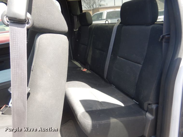 image for item DJ1295 2013 Chevrolet Silverado 1500  Ext. Cab pickup truck