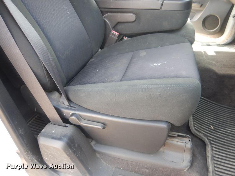 image for item DJ1295 2013 Chevrolet Silverado 1500  Ext. Cab pickup truck