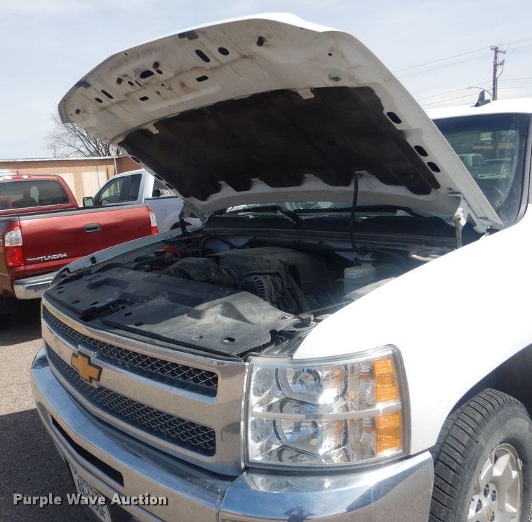 image for item DJ1295 2013 Chevrolet Silverado 1500  Ext. Cab pickup truck