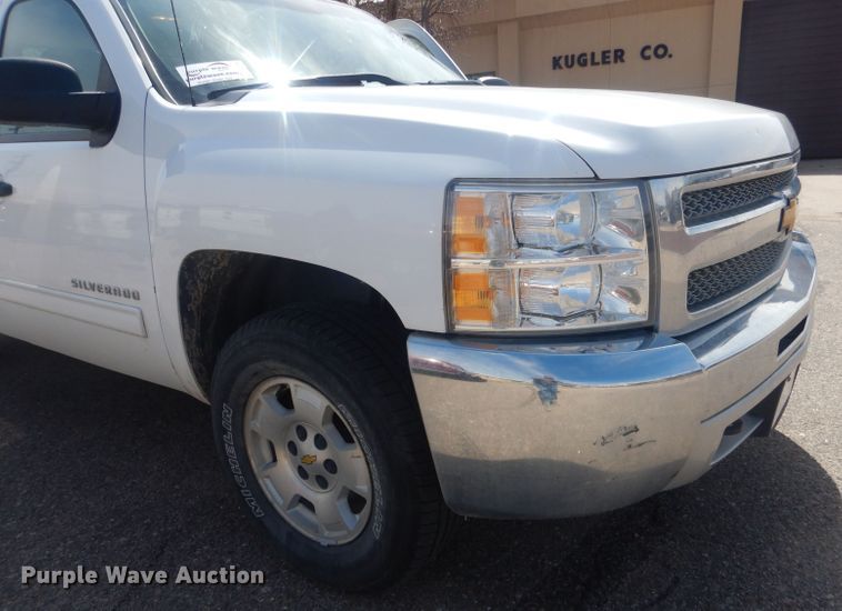 image for item DJ1295 2013 Chevrolet Silverado 1500  Ext. Cab pickup truck