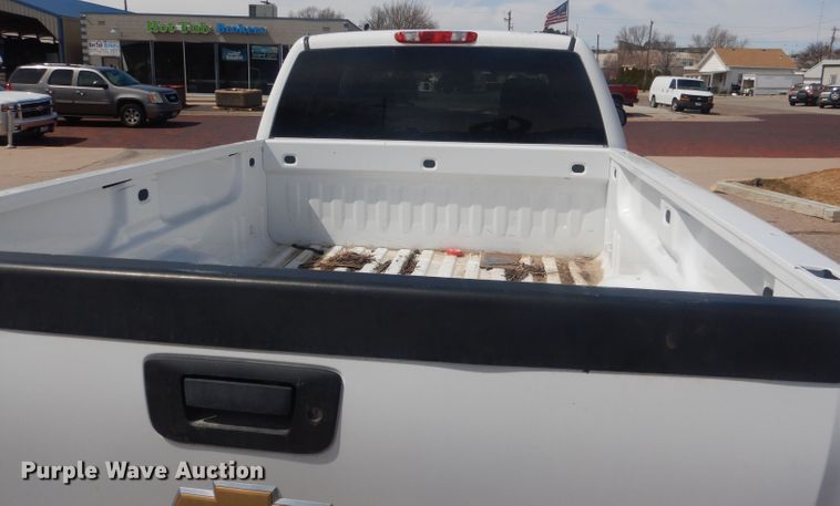 image for item DJ1295 2013 Chevrolet Silverado 1500  Ext. Cab pickup truck