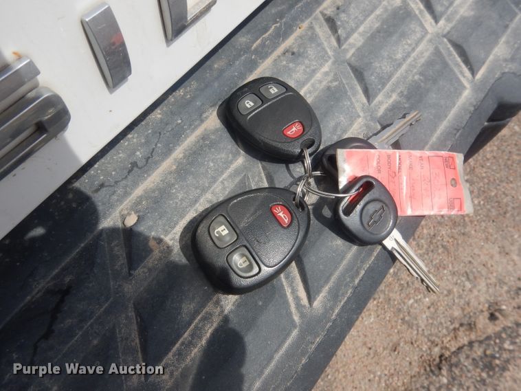 image for item DJ1295 2013 Chevrolet Silverado 1500  Ext. Cab pickup truck