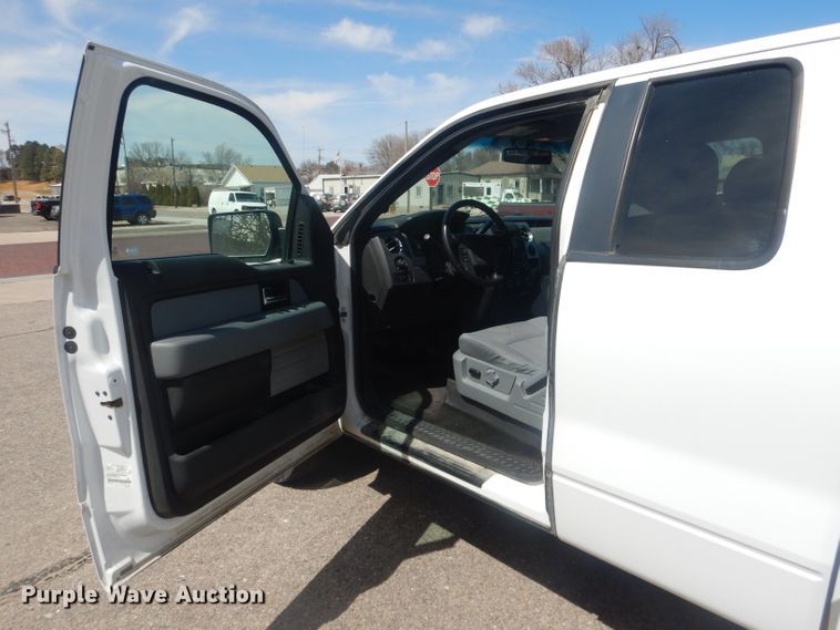 image for item DJ1296 2013 Ford F150  SuperCab pickup truck