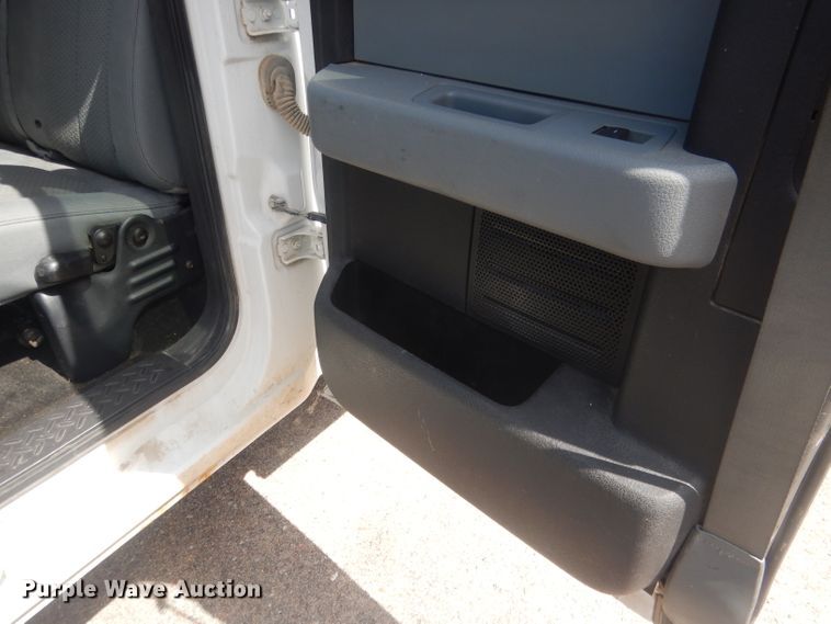 image for item DJ1296 2013 Ford F150  SuperCab pickup truck