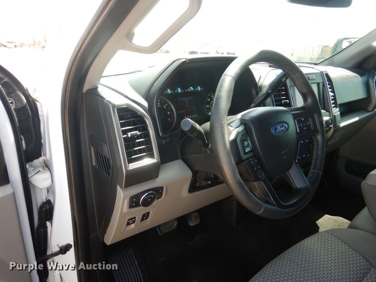 image for item DJ8948 2019 Ford F150  SuperCrew pickup truck