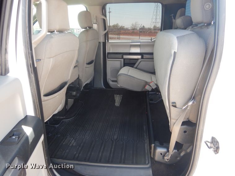 image for item DJ8948 2019 Ford F150  SuperCrew pickup truck