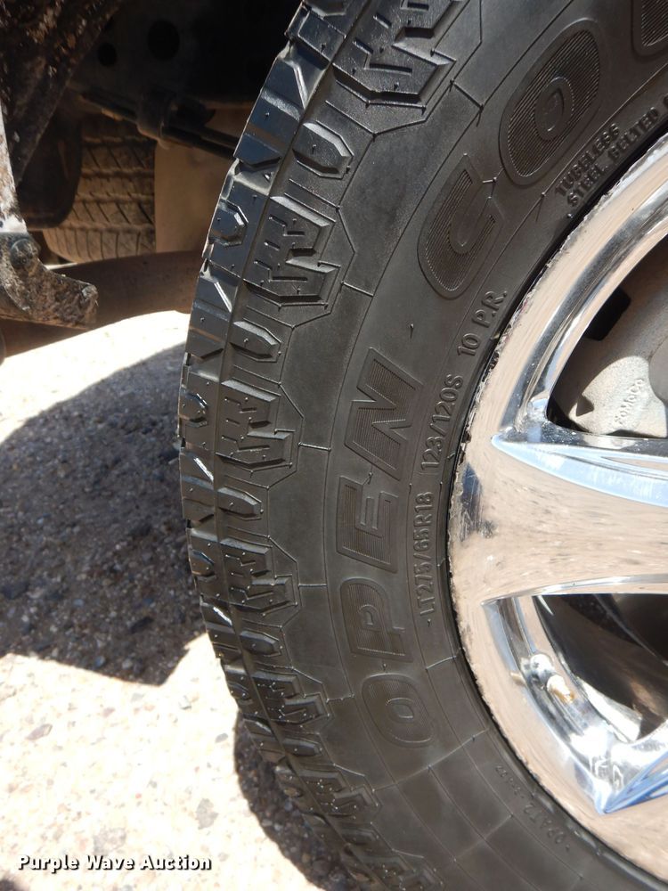 image for item DJ8948 2019 Ford F150  SuperCrew pickup truck