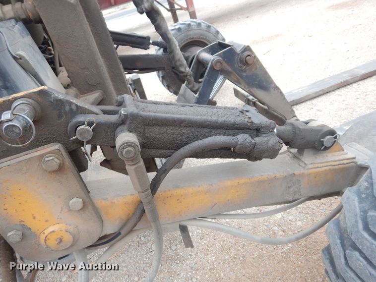 image for item DK8262 Spyder S40KDC  forklift