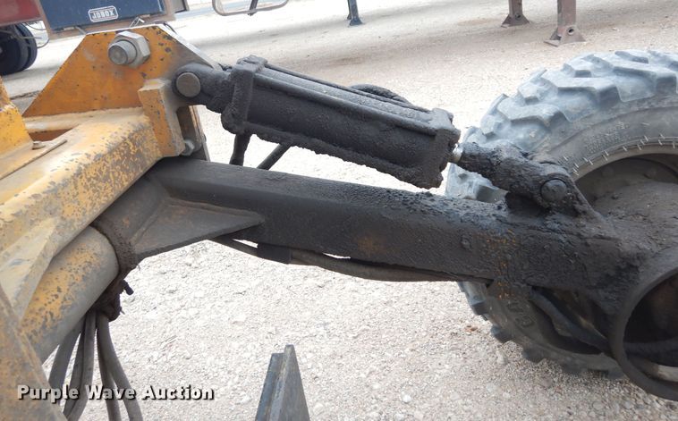 image for item DK8262 Spyder S40KDC  forklift