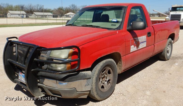 image for item DK8271 2003 Chevrolet Silverado 1500  pickup truck