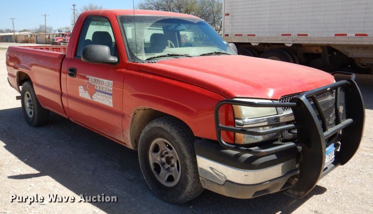 image for item DK8271 2003 Chevrolet Silverado 1500  pickup truck