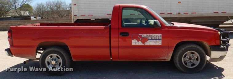 image for item DK8271 2003 Chevrolet Silverado 1500  pickup truck
