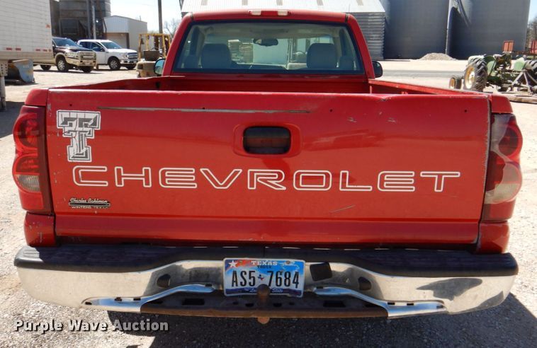 image for item DK8271 2003 Chevrolet Silverado 1500  pickup truck