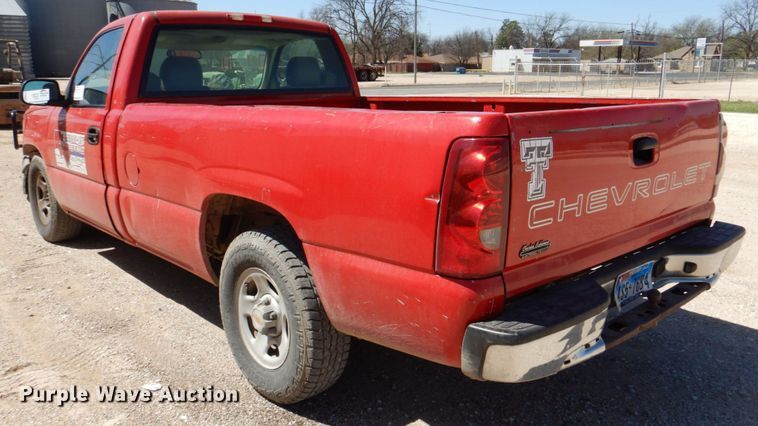 image for item DK8271 2003 Chevrolet Silverado 1500  pickup truck