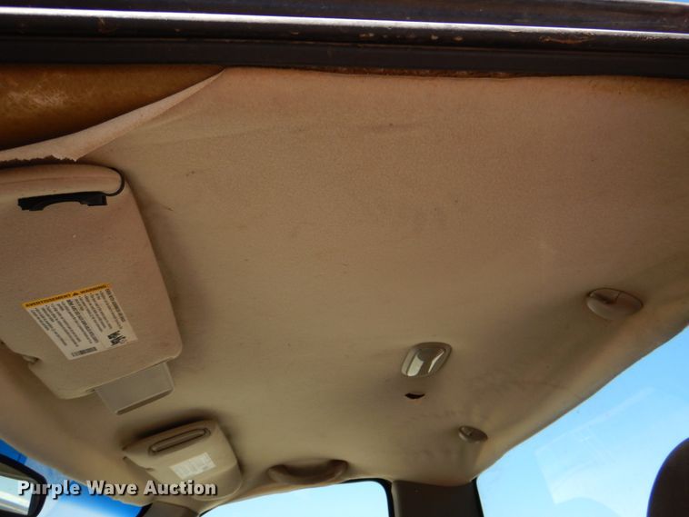 image for item DK8271 2003 Chevrolet Silverado 1500  pickup truck