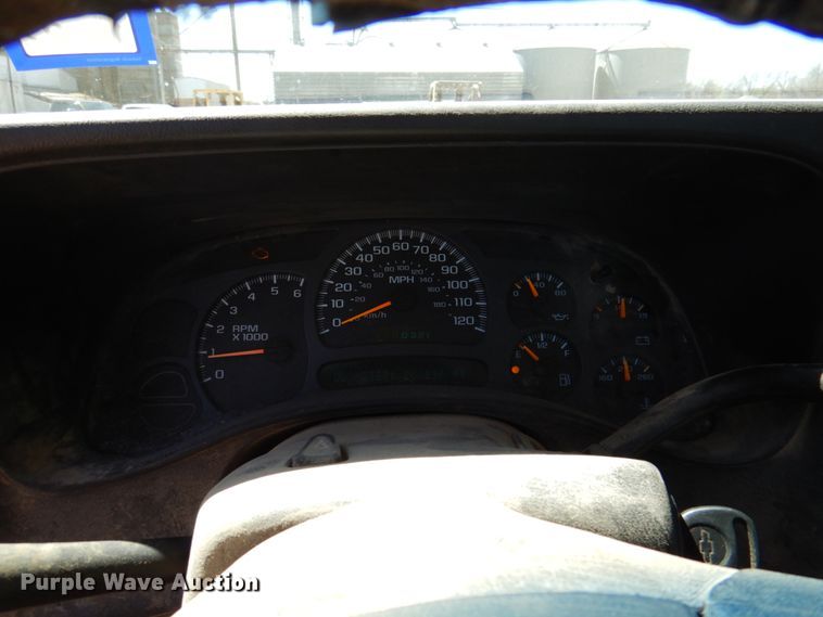 image for item DK8271 2003 Chevrolet Silverado 1500  pickup truck