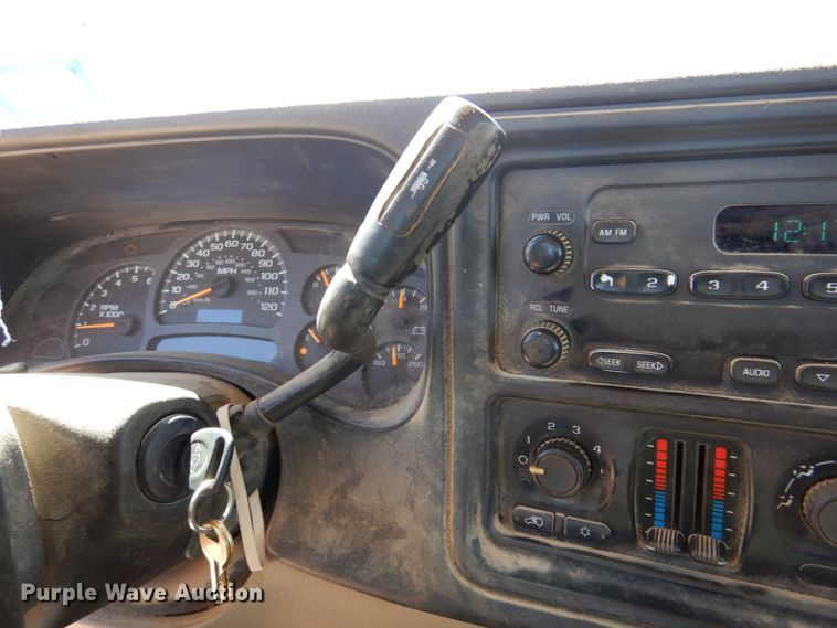 image for item DK8271 2003 Chevrolet Silverado 1500  pickup truck