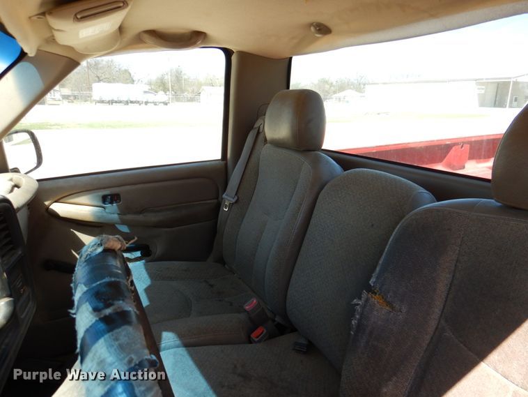 image for item DK8271 2003 Chevrolet Silverado 1500  pickup truck