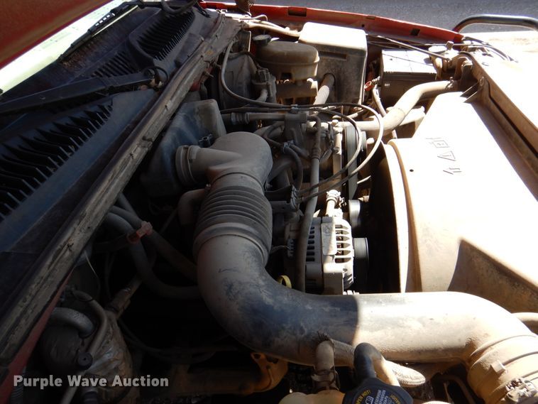 image for item DK8271 2003 Chevrolet Silverado 1500  pickup truck