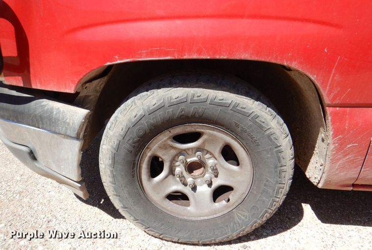 image for item DK8271 2003 Chevrolet Silverado 1500  pickup truck