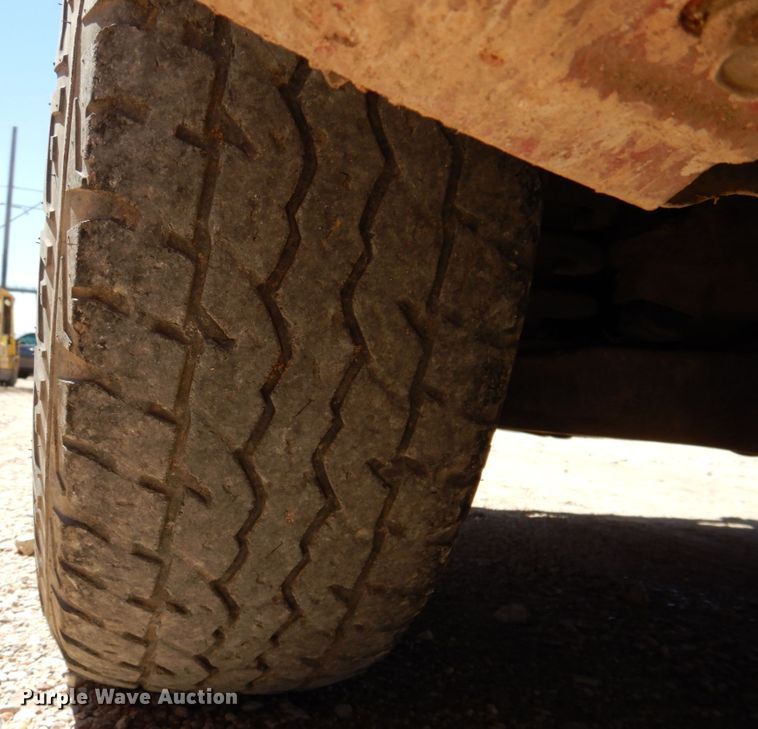 image for item DK8271 2003 Chevrolet Silverado 1500  pickup truck