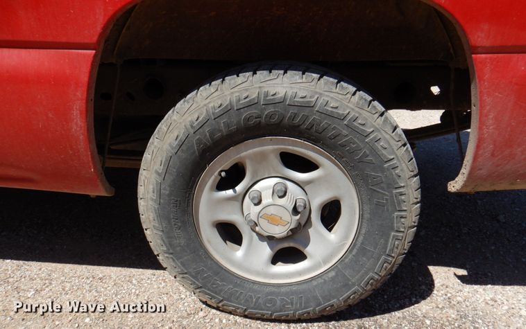 image for item DK8271 2003 Chevrolet Silverado 1500  pickup truck