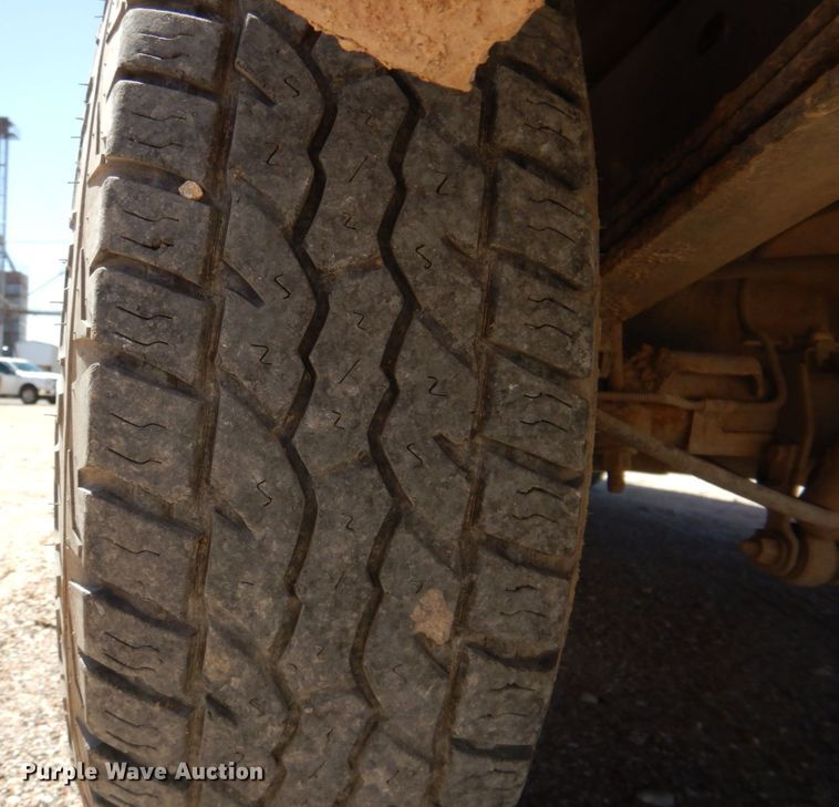 image for item DK8271 2003 Chevrolet Silverado 1500  pickup truck