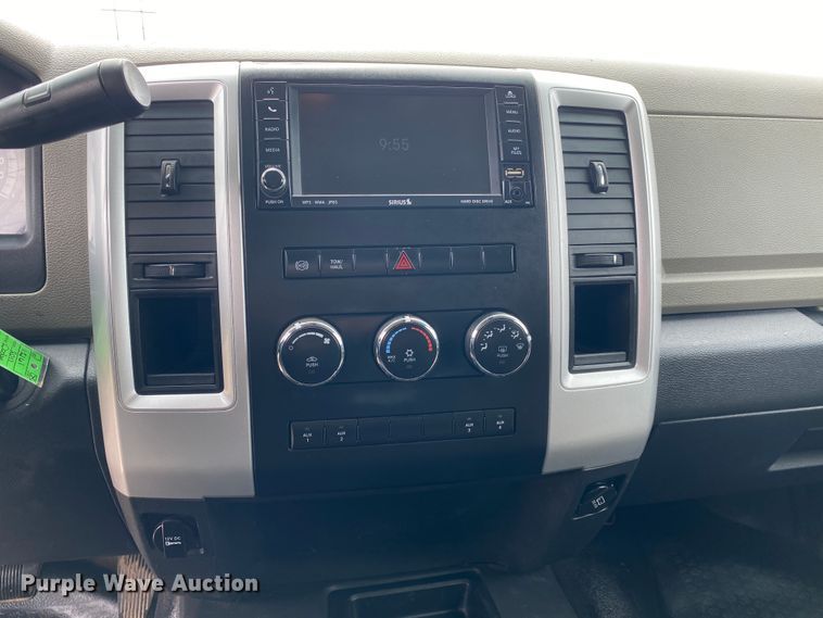 image for item DM4025 2011 Dodge Ram 5500HD  Crew Cab flatbed truck