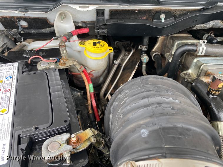 image for item DM4025 2011 Dodge Ram 5500HD  Crew Cab flatbed truck