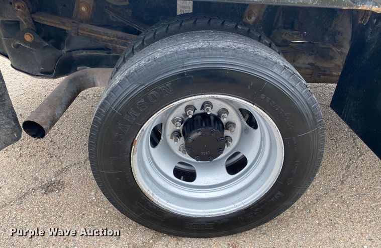 image for item DM4025 2011 Dodge Ram 5500HD  Crew Cab flatbed truck