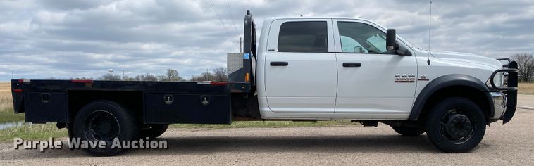 image for item DM4026 2018 Dodge Ram 4500HD  flatbed truck