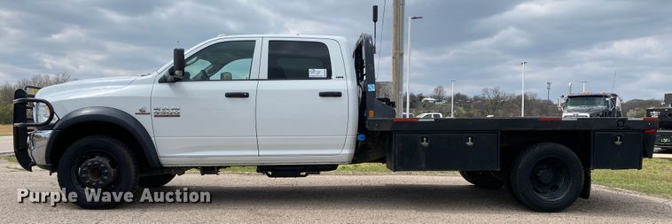 image for item DM4026 2018 Dodge Ram 4500HD  flatbed truck