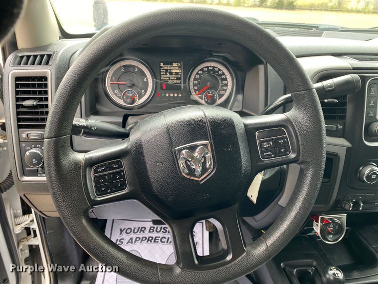 image for item DM4026 2018 Dodge Ram 4500HD  flatbed truck